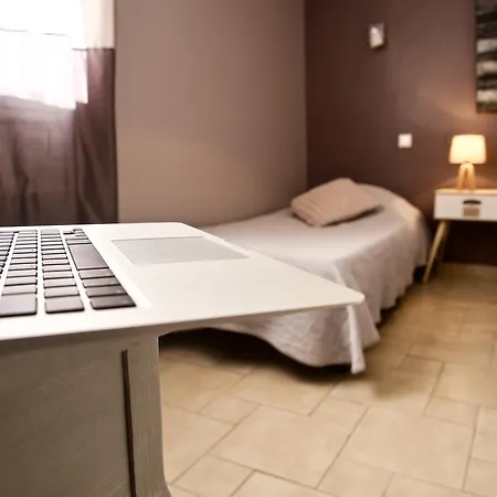 勒贝农酒店 Connaux